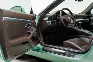 Porsche 911 Carrera S Coupe 2012 года  (NA)